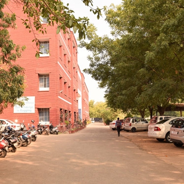darshan-dental-college-and-hospital-udaipur-entrance